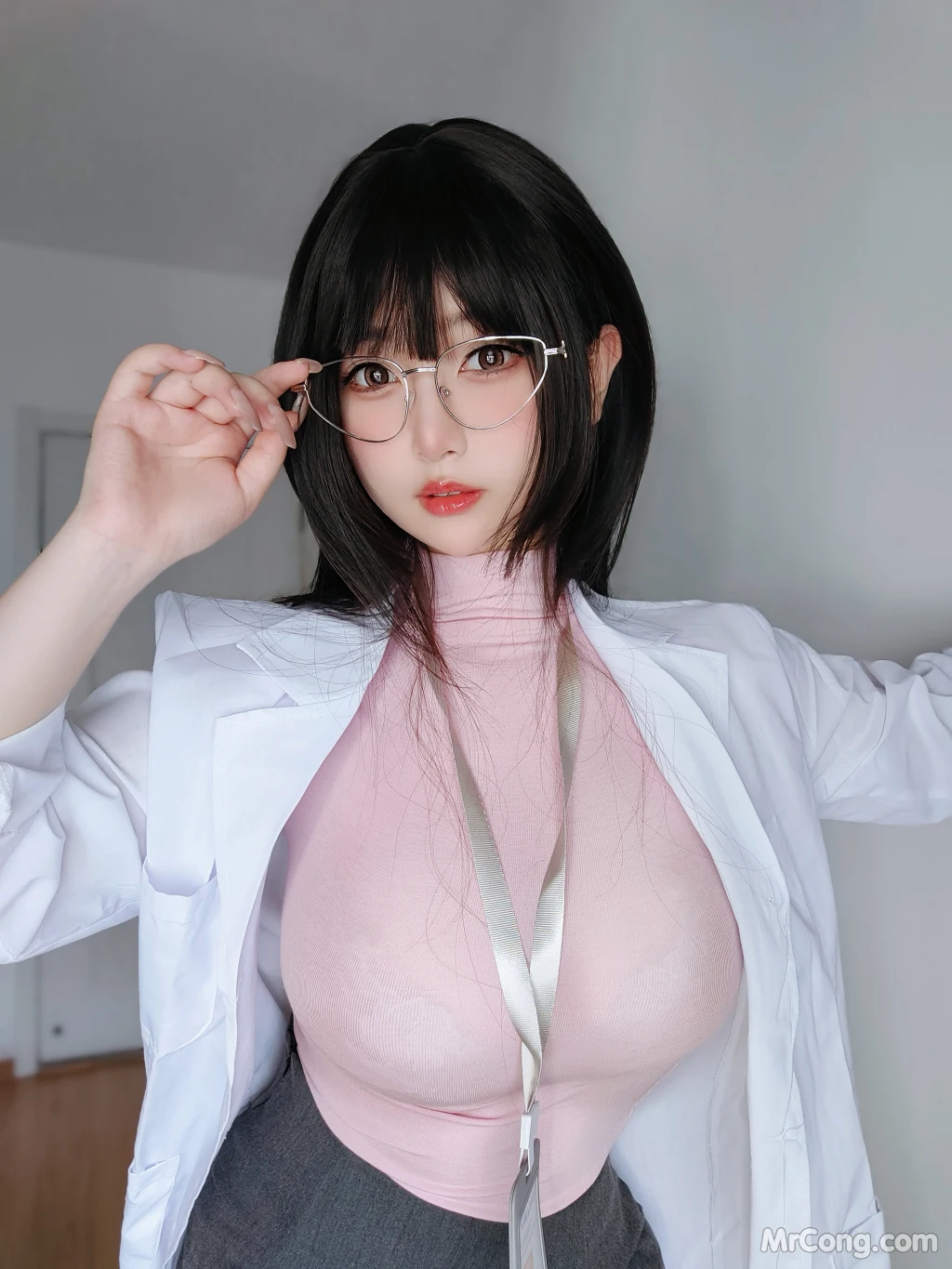 Coser@女主K: 保健医师 (100 photos)