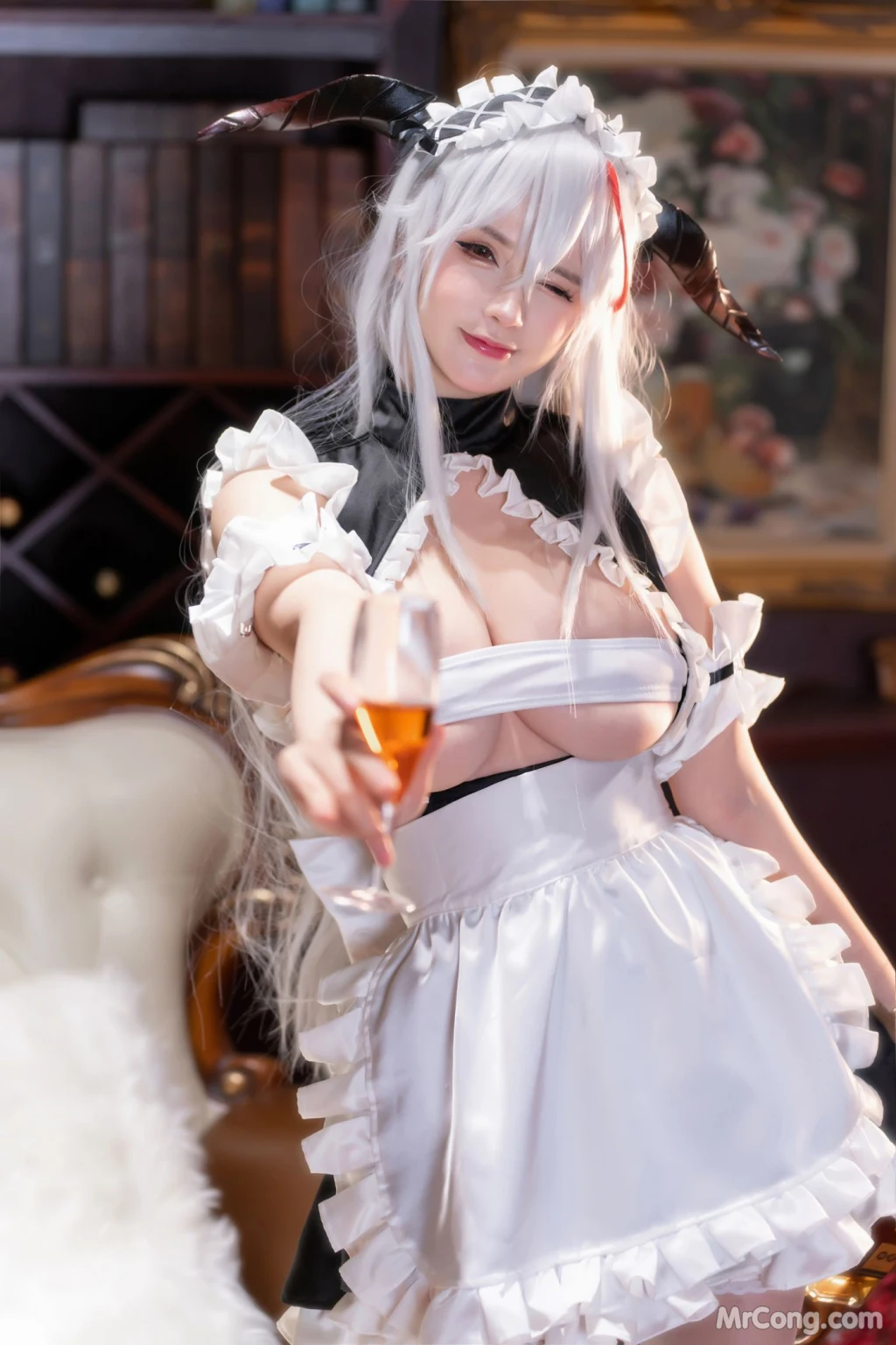 Coser@前羽_rr: 埃吉尔女仆 (26 photos)