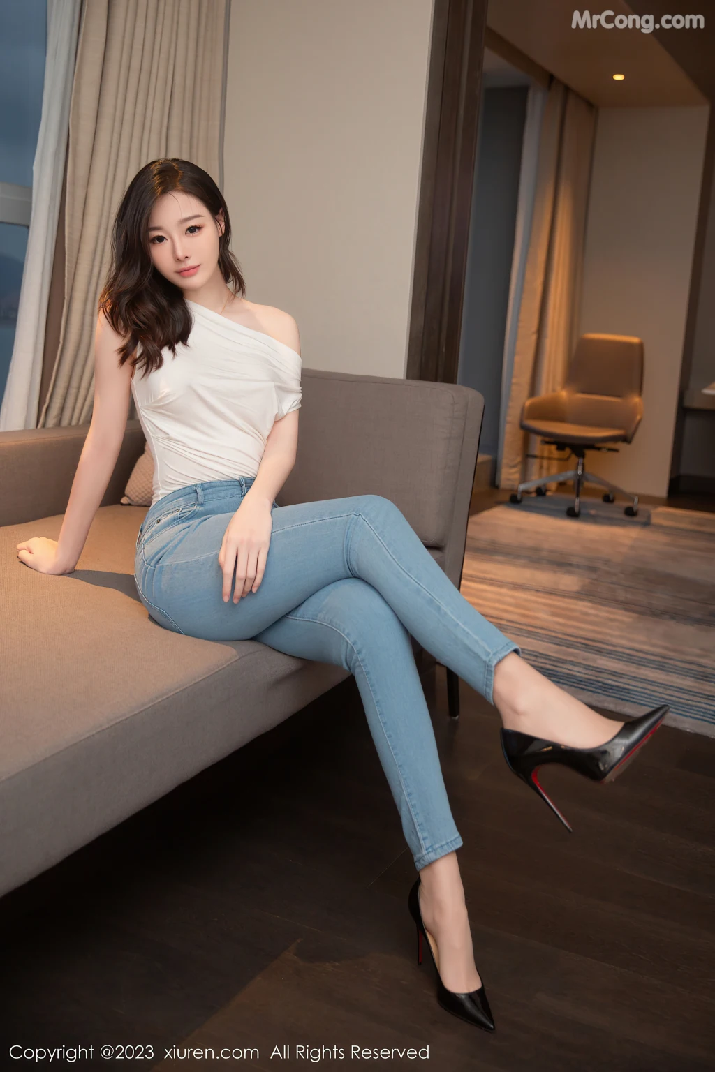 XIUREN No.6250: 是小逗逗 (88 photos)