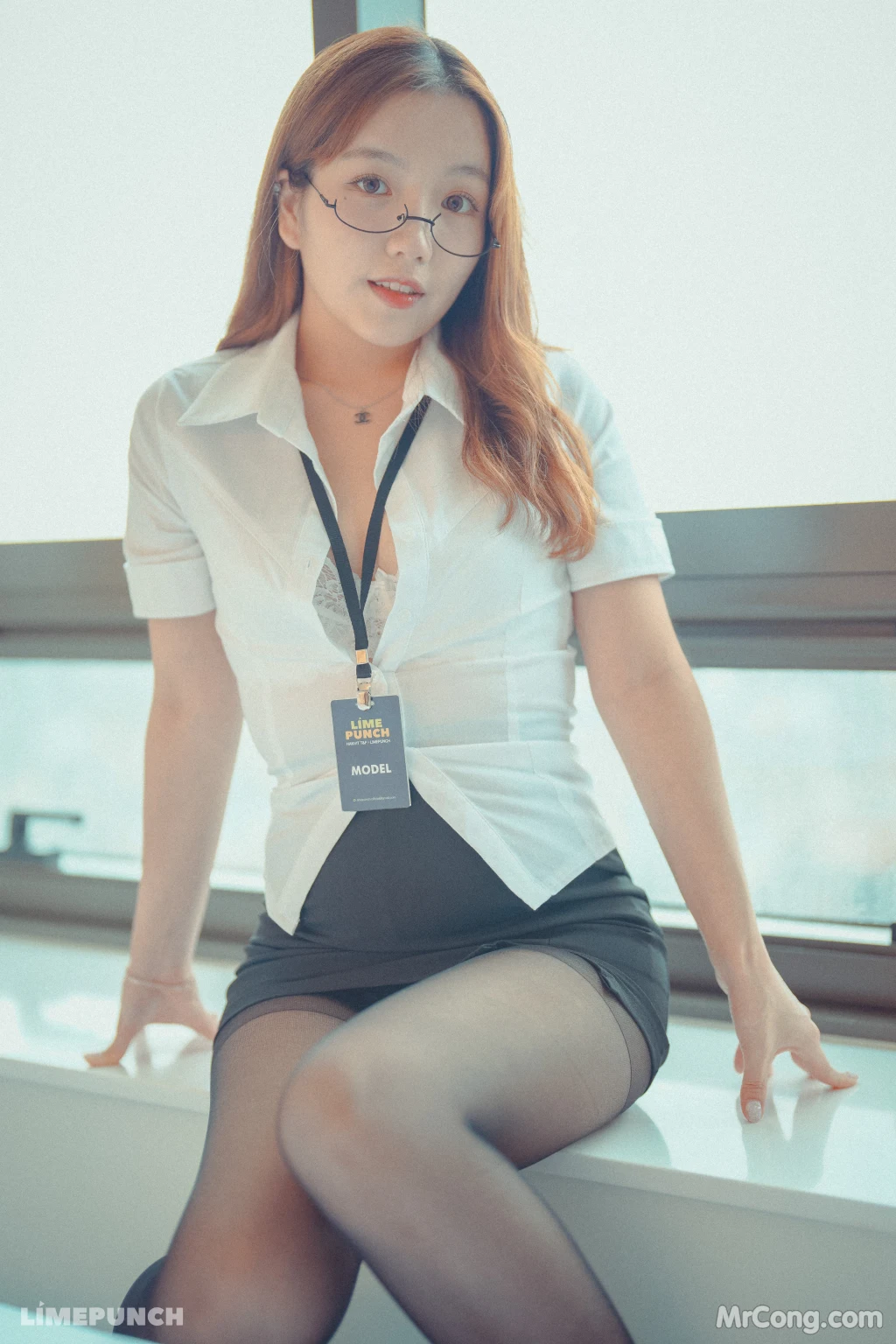 [LimePunch] YOONVELY: LPXB-006 (107 photos )