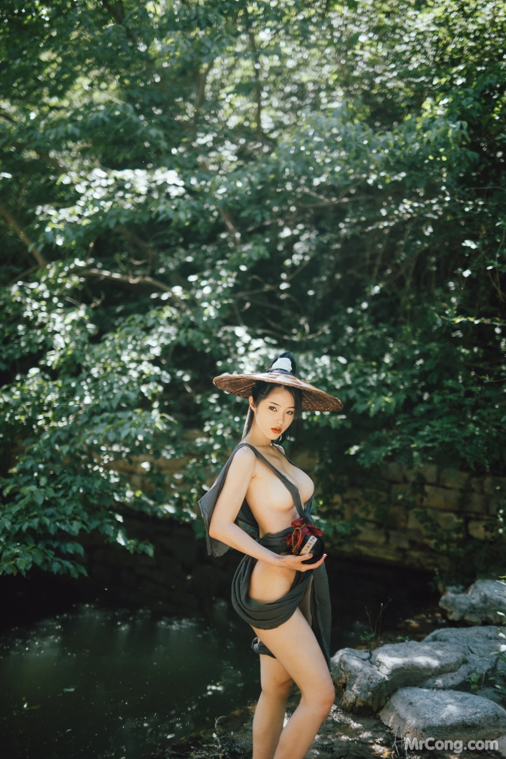 Coser@钛合金TiTi: 山间 (100 photos) 1 Coser@钛合金TiTi: 山间 (100 photos) 1