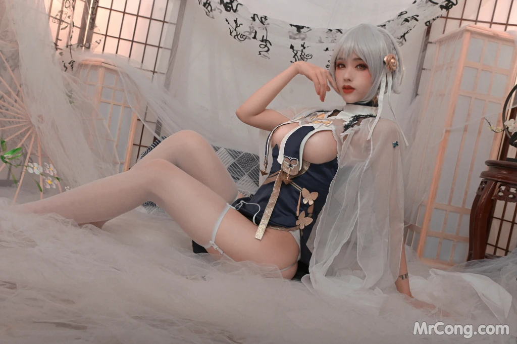 Coser@钛合金TiTi: 天狼星旗袍 (37 photos)