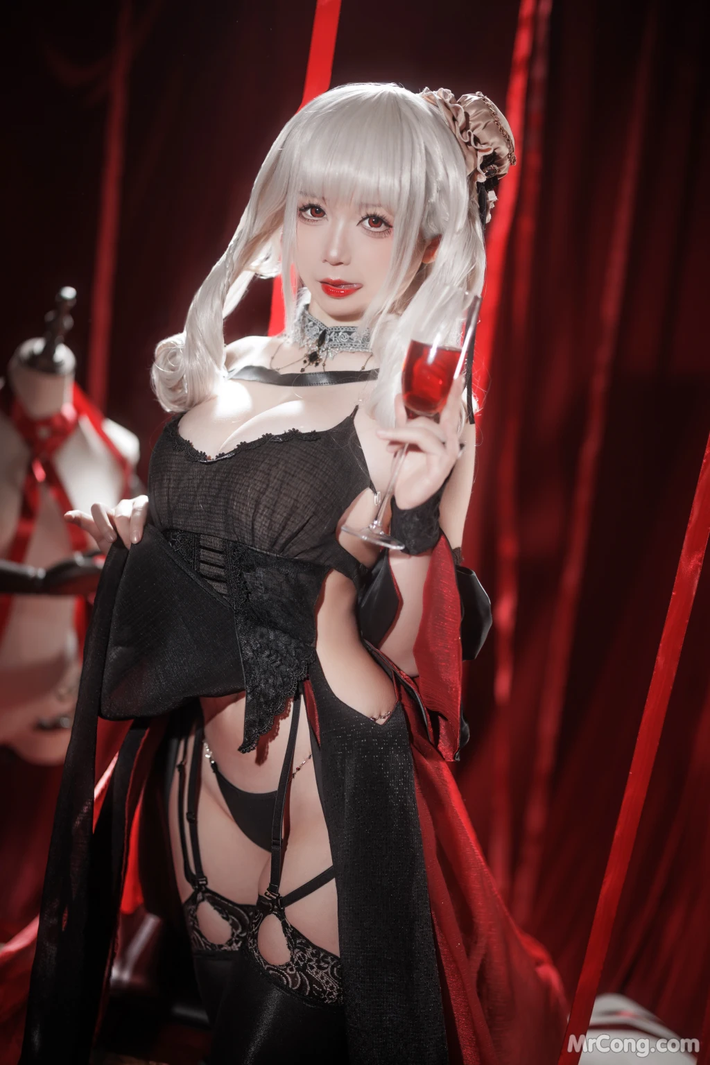 Coser@樱落酱w: 碧蓝航线 吕佐夫礼服 (30 photos)