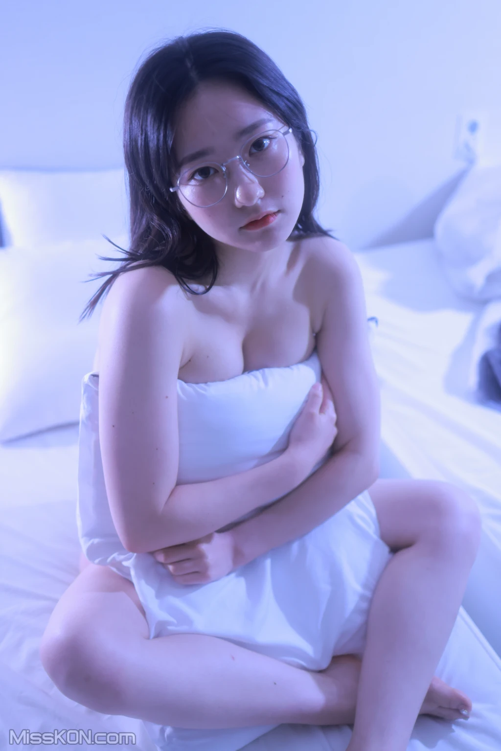 Sehee (세희): Moist & Real Feeling (49 photos ) 