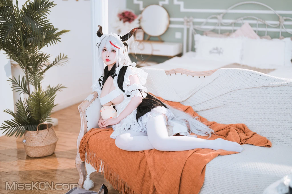 Coser@rioko凉凉子: 妄想航线 港区的龙女仆 (30 photos) 