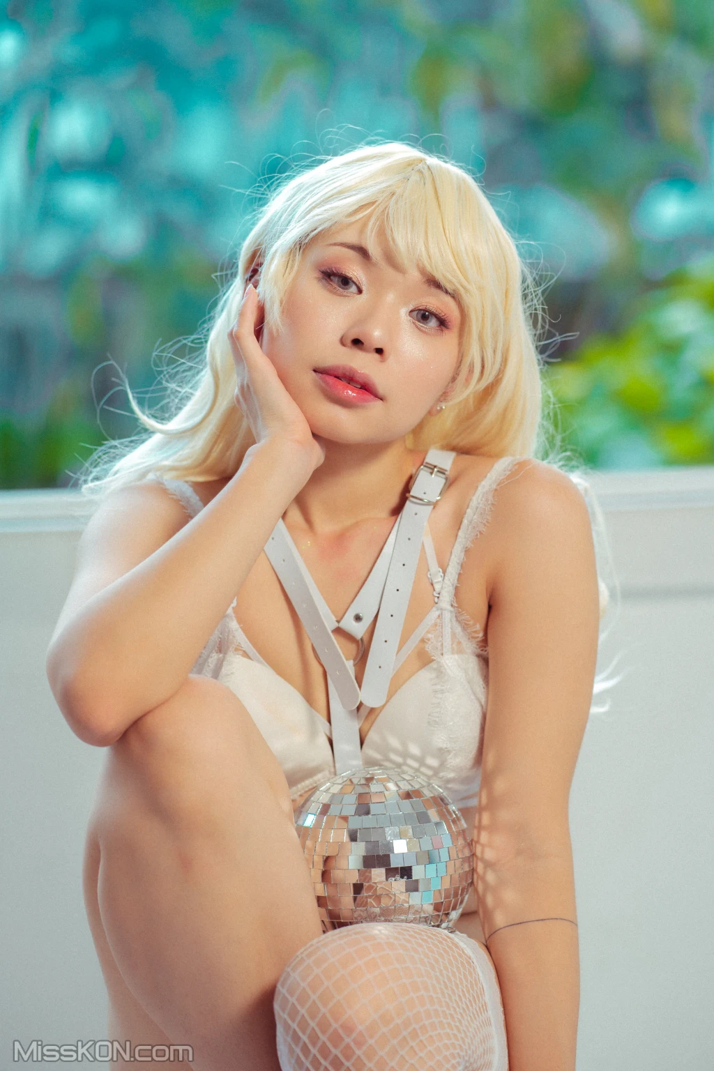 Kuromelo (黒メル): Bounded Wings Series 1 – Tricia White Feather (83 photos) 1 Kuromelo (黒メル): Bounded Wings Series 1 – Tricia White Feather (83 photos) 1
