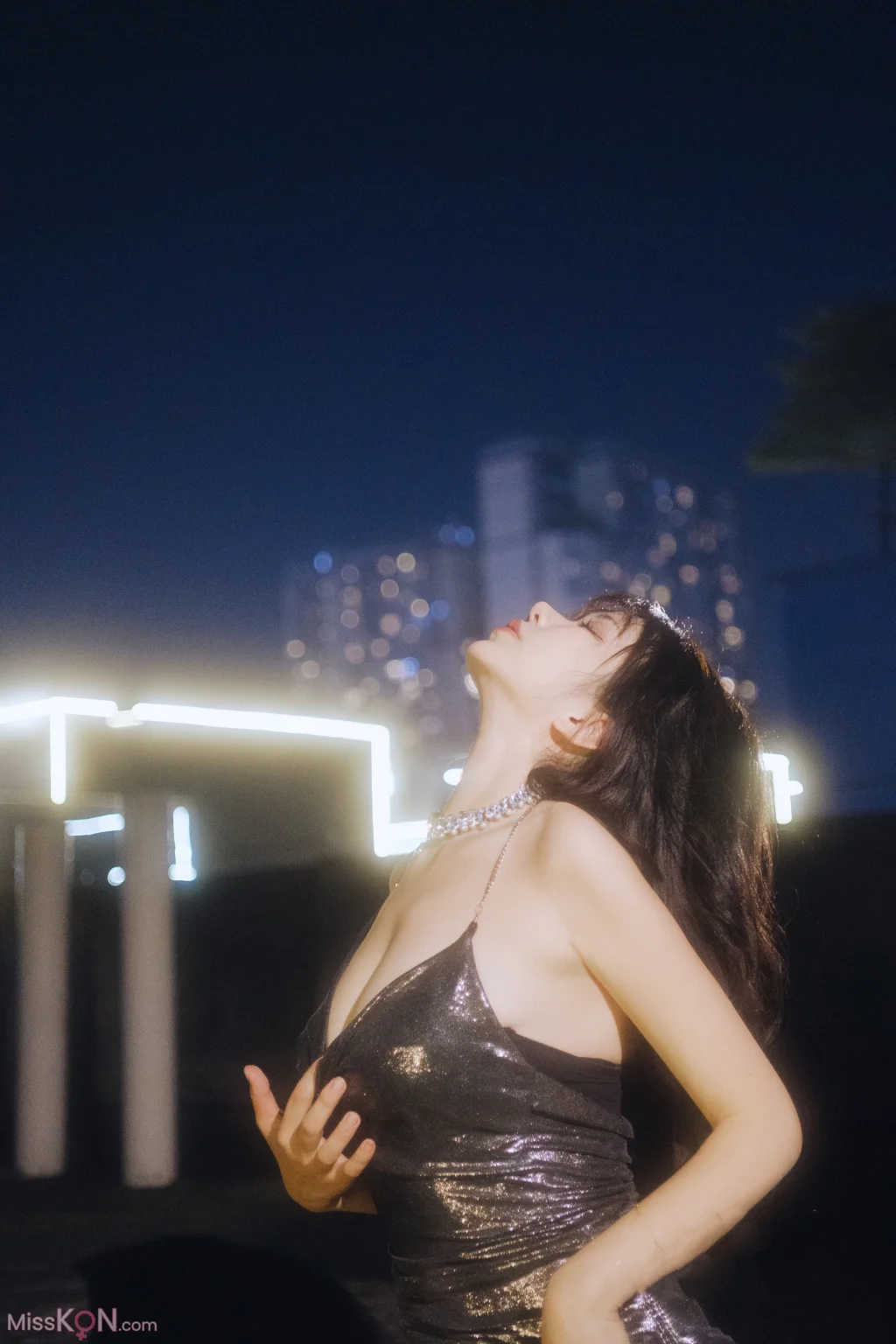 Coser@Tina很妖孽呀: 夜色连衣裙 (37 photos)