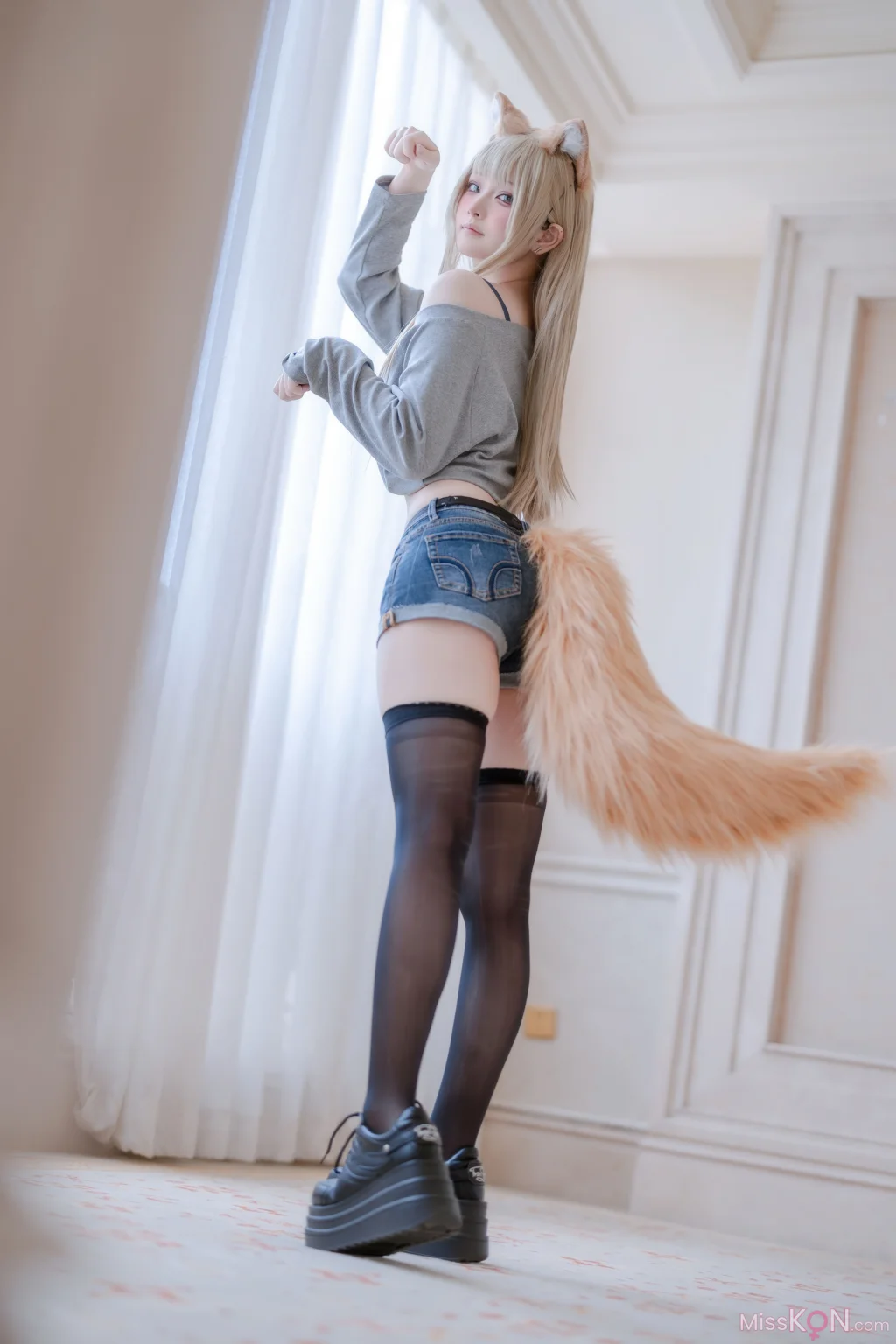 Coser@屿鱼: T1 (54 photos)