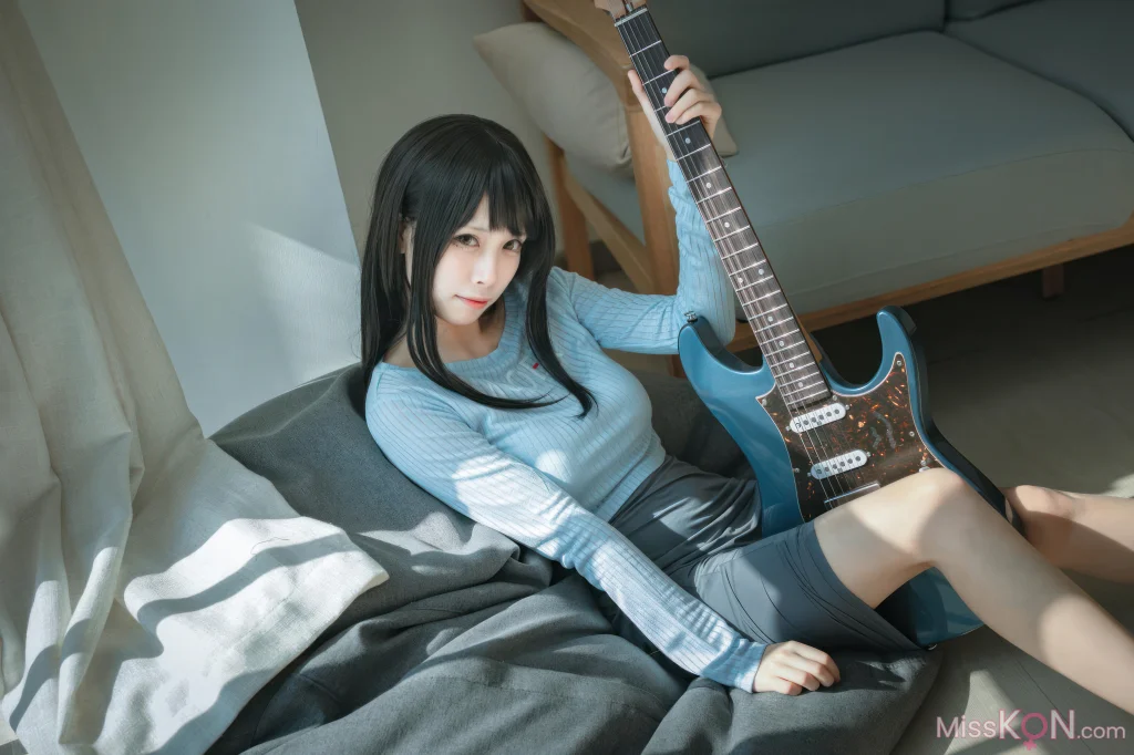 Coser@三無人型: 吉他妹妹 (24 photos) 16 Coser@三無人型: 吉他妹妹 (24 photos) 16