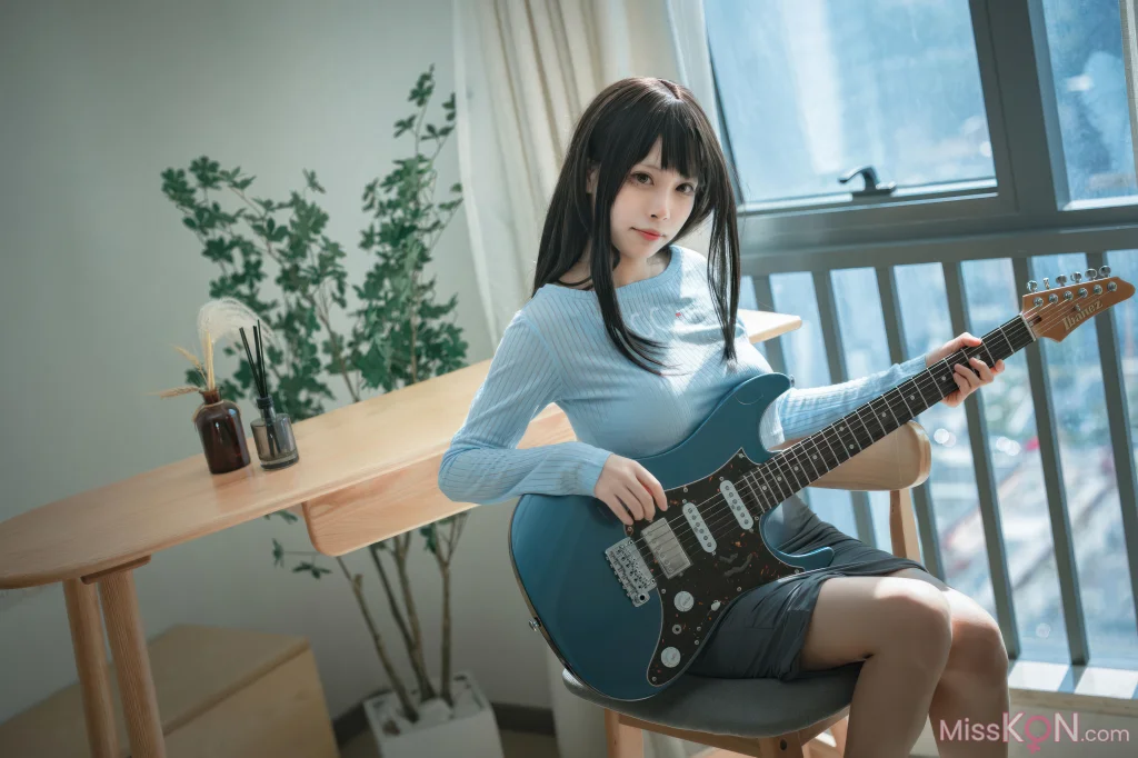 Coser@三無人型: 吉他妹妹 (24 photos) 13 Coser@三無人型: 吉他妹妹 (24 photos) 13