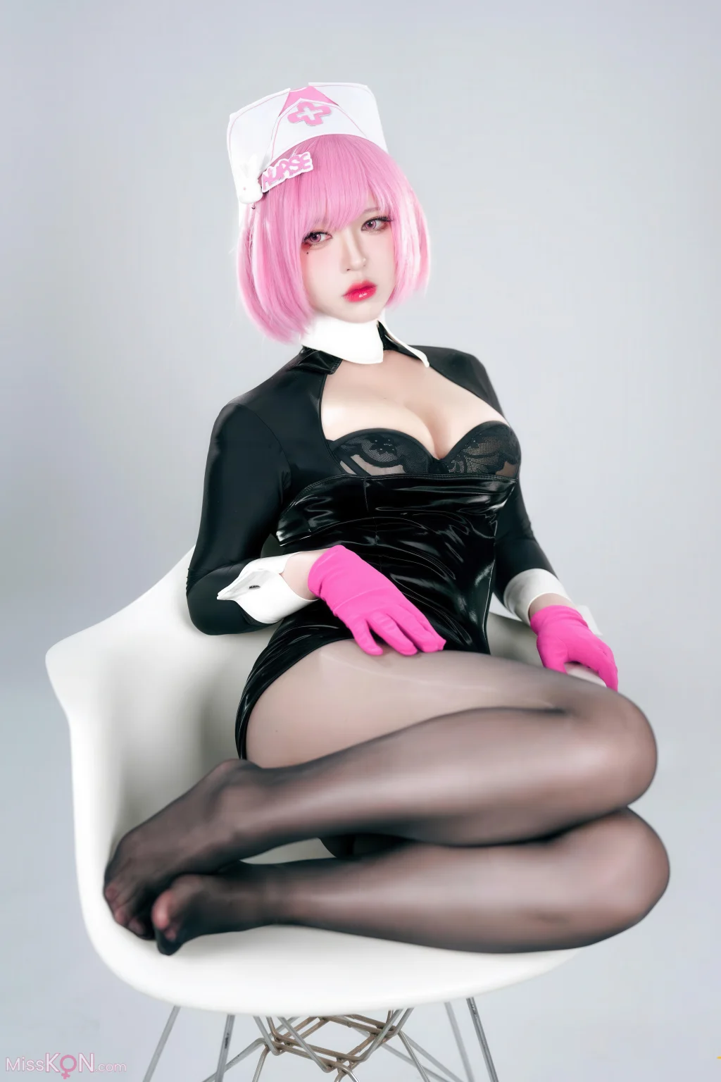 Coser@半半子: 王医生 (56 photos)