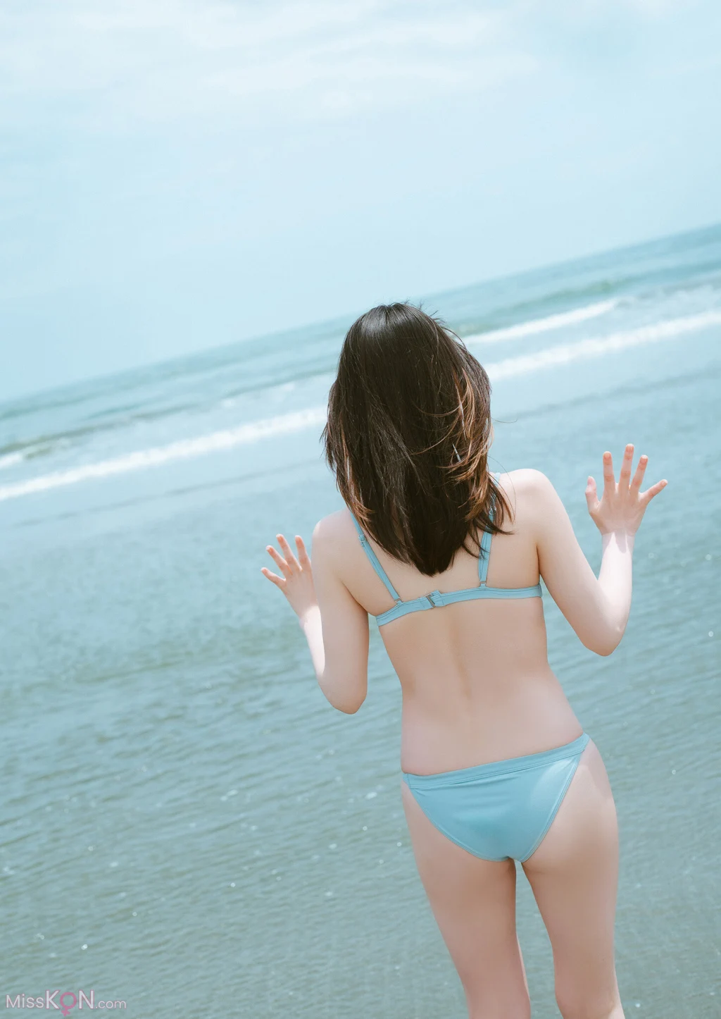 [JP] Iori Sagara (相樂伊織): Summer Vibes スピサン グラビアフォトブック (42 photos)