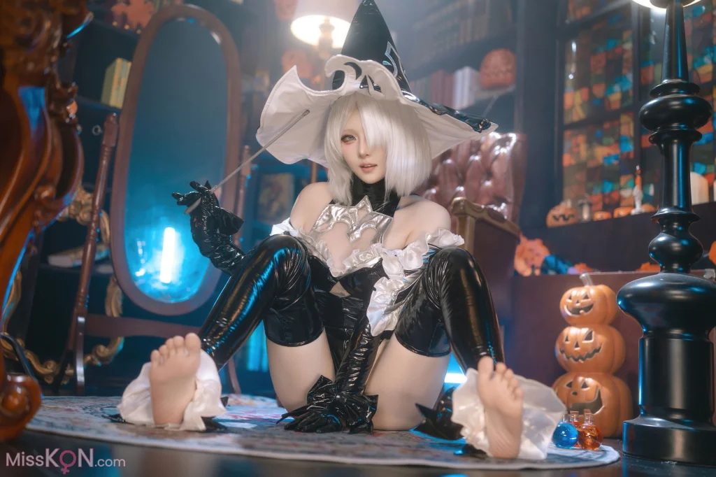 Coser@屿鱼: 尼尔 – 机械纪元 2B 万圣女巫同人 (70 photos)