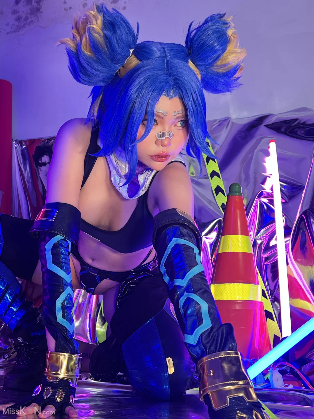 Coser@ZinieQ: Valorant Neon (40 photos + 2 videos) 2 Coser@ZinieQ: Valorant Neon (40 photos + 2 videos) 2