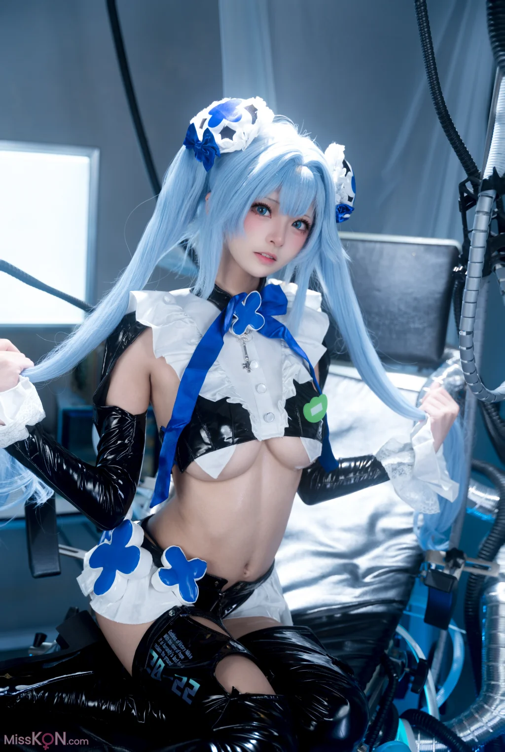 Coser@九柒喵: 胜利女神 妮姬 汉赛尔 (38 photos)