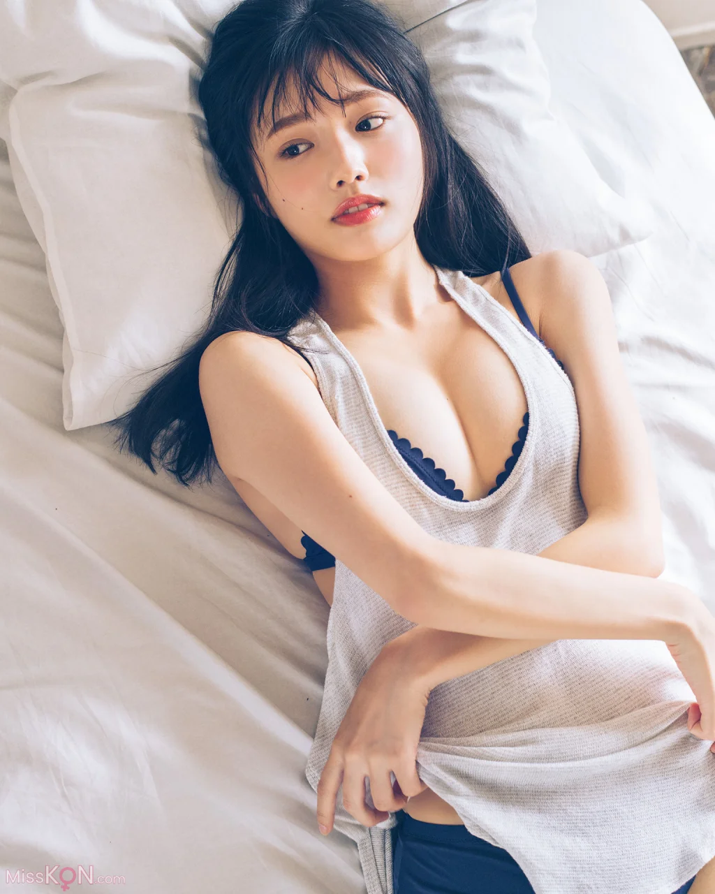 [JP] Sakura Andō (藤水咲桜): FLASHデジタル写真集 「私を咲かせて」 (101 photos)