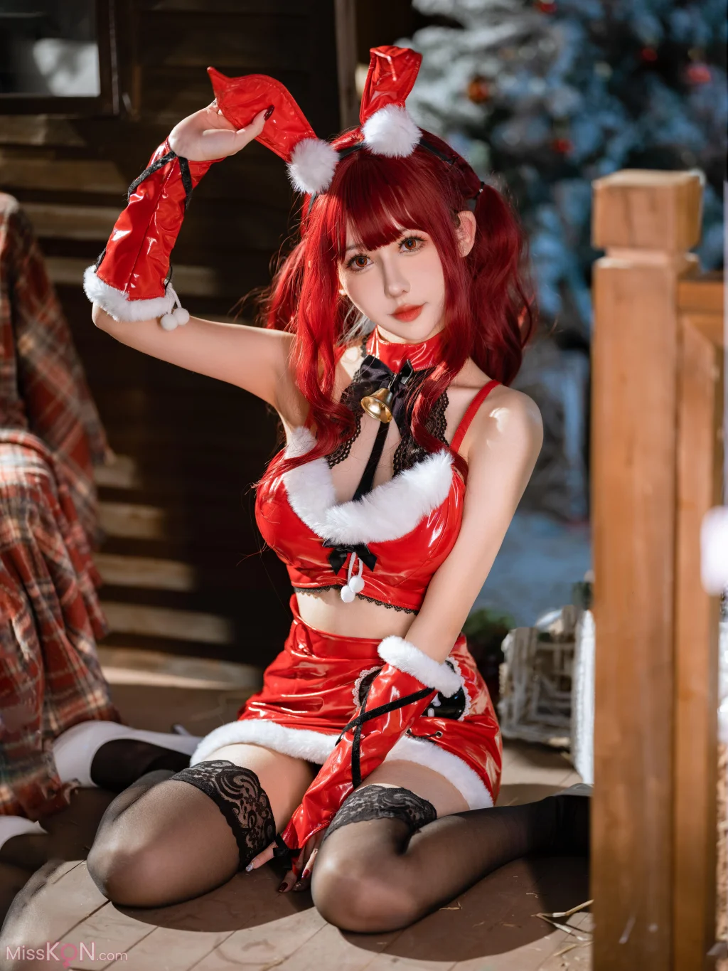 Coser@仙女月: 红色圣诞兔 (32 photos)