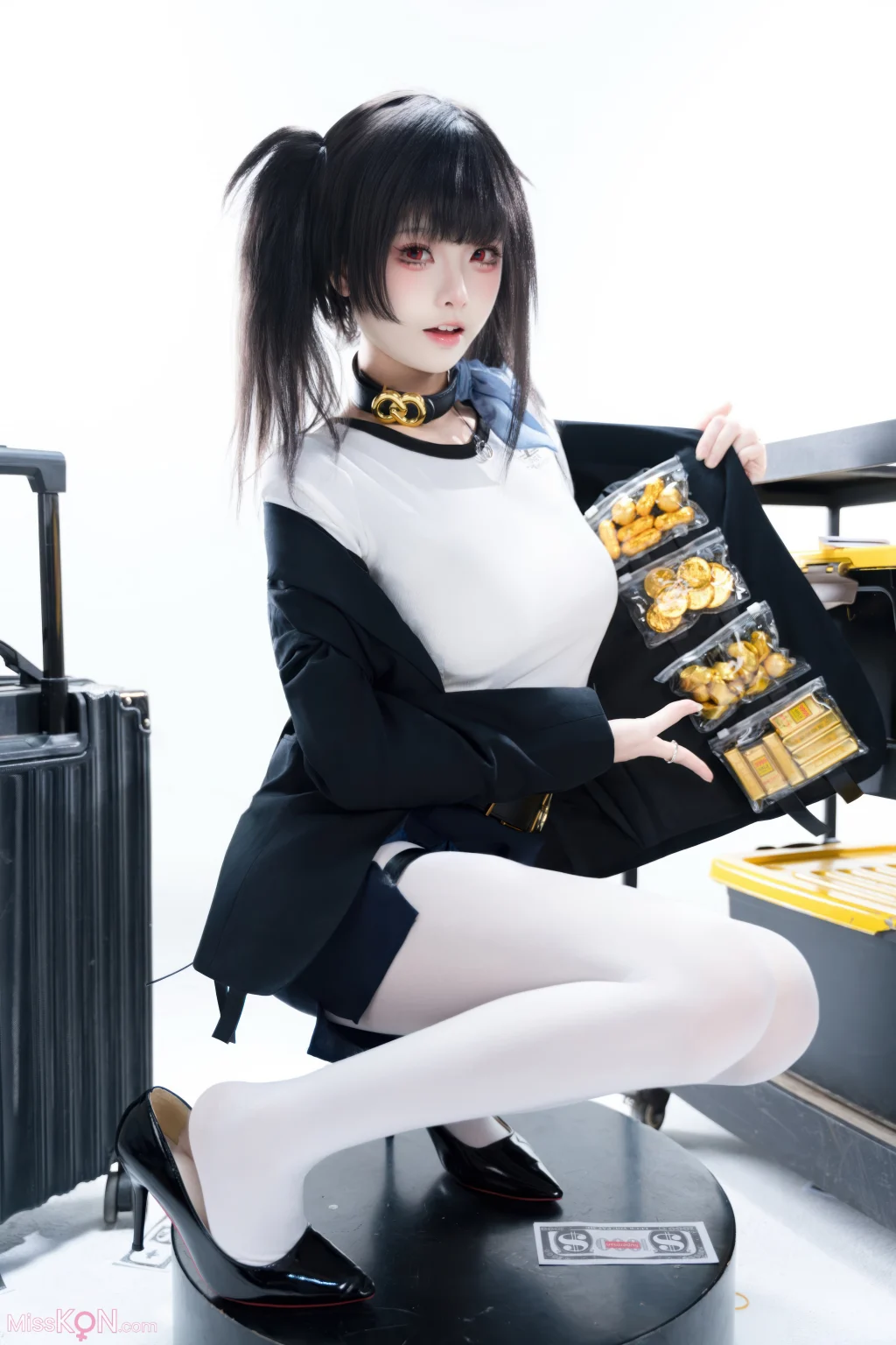 Coser@九柒喵: NIKKE胜利女神 索拉 (24 photos)