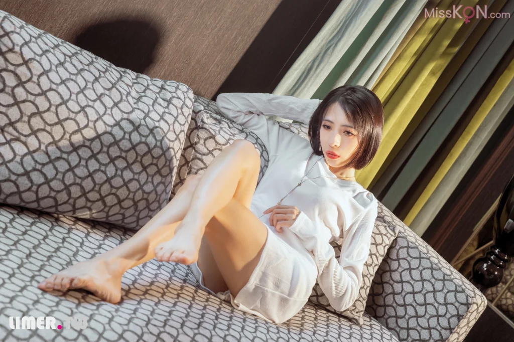 [Limerence原创] No.103: 雪白嫩肌 子子冬日诱惑 (155 photos + 1 video)
