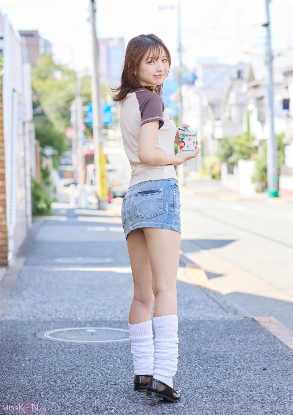 [JP] Runa Ichinose (一ノ瀬瑠菜): BRODYデジタル写真集 「一緒に入ろ？」 (77 photos)