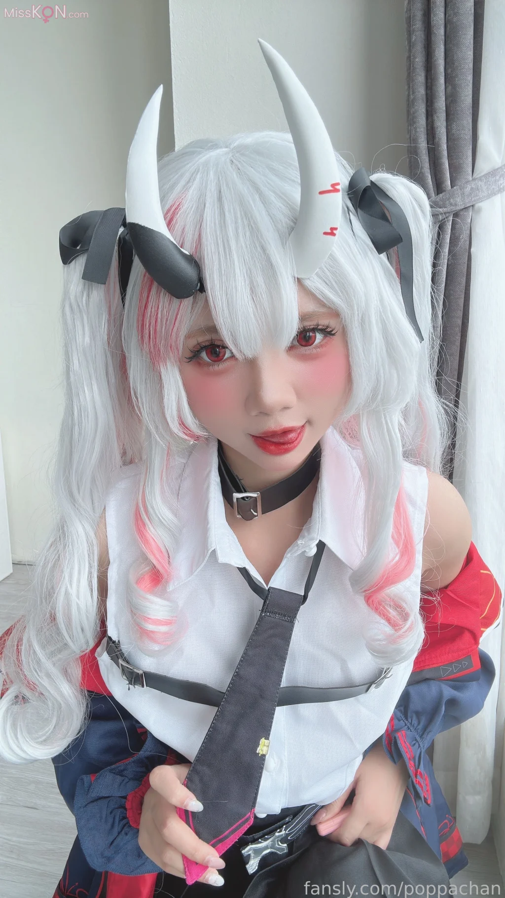 Coser@PoppaChan: Nakiri Ayame (19 photos)