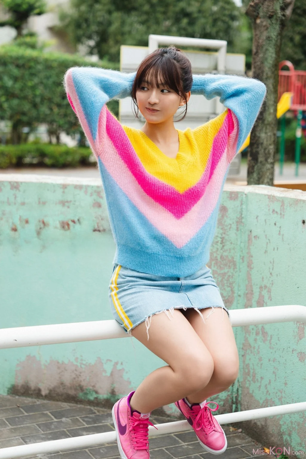 [JP] Toyoda Runa (豊田ルナ): FLASHデジタル写真集 Updated-Me (81 photos)