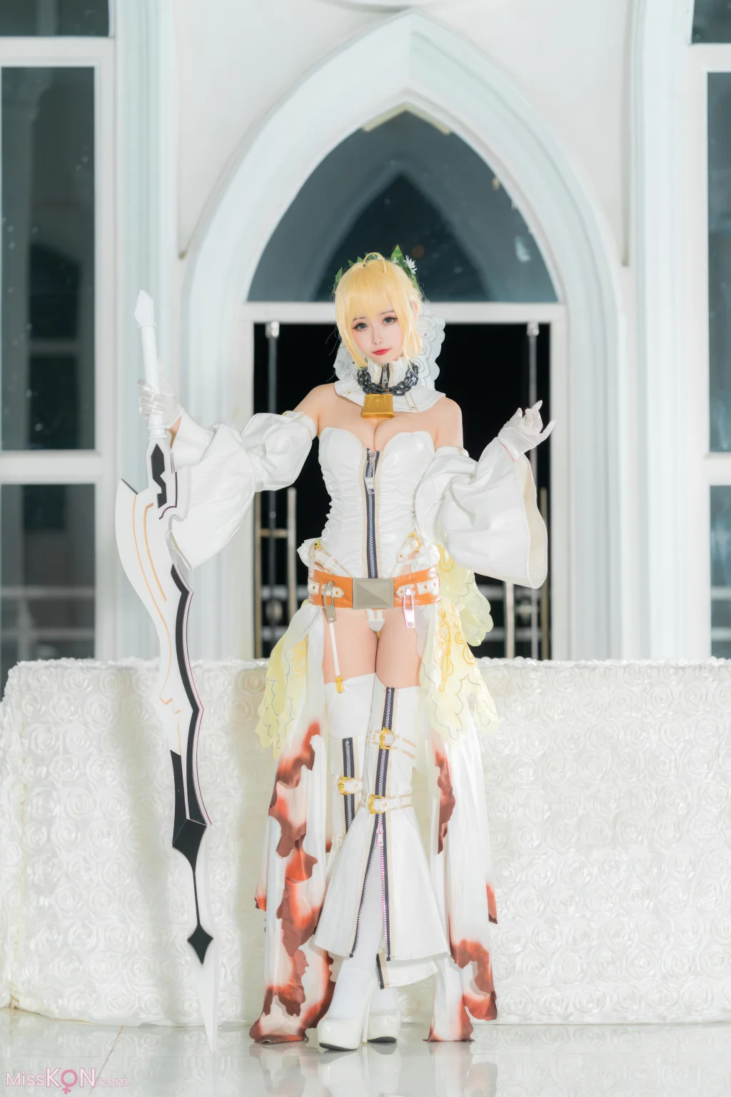 Coser@Momoko葵葵: FGO 尼禄 (13 photos)