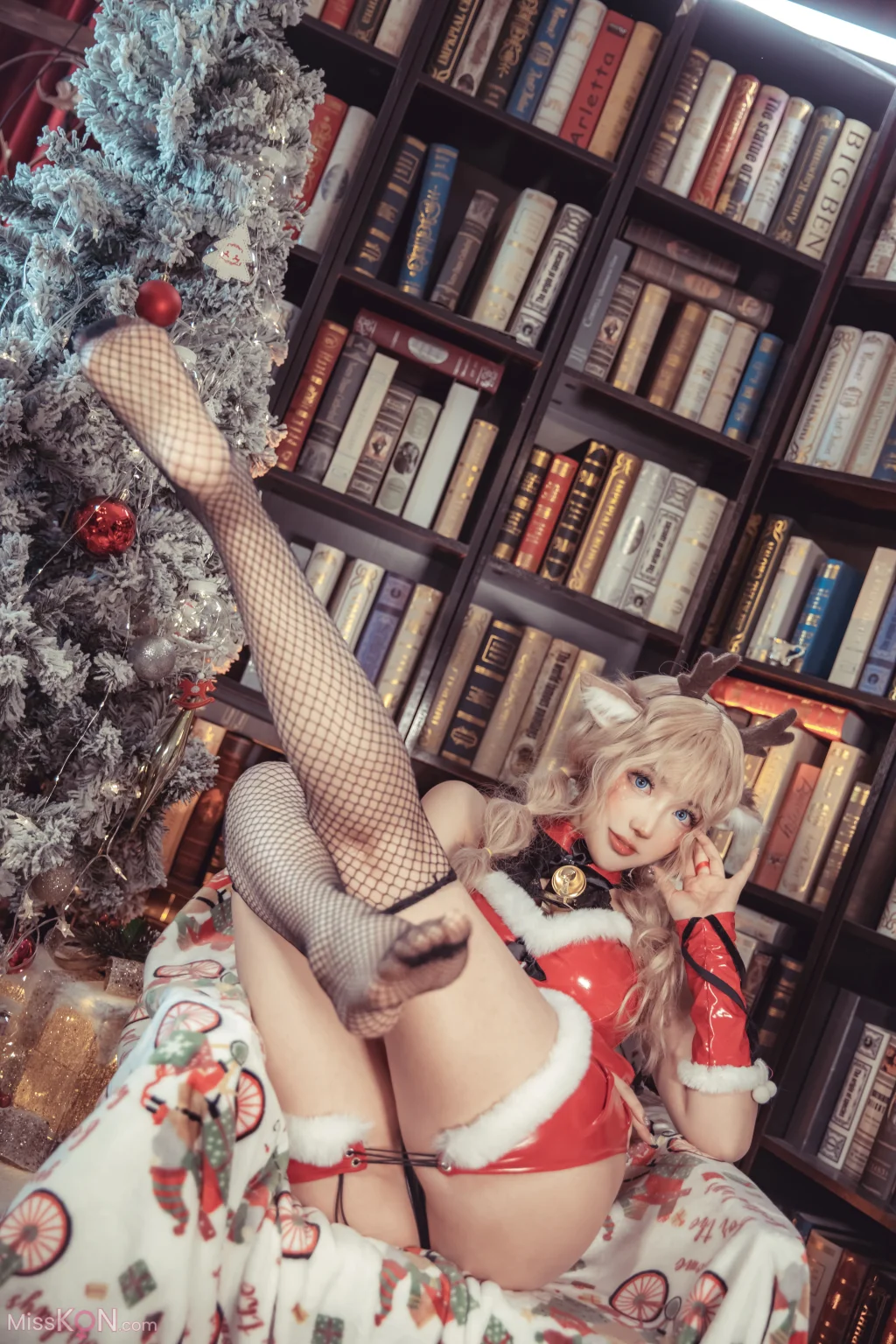 Coser@刺青Poi & 冬马路纱: 驯鹿与狼 (40 photos) 9 Coser@刺青Poi & 冬马路纱: 驯鹿与狼 (40 photos) 9