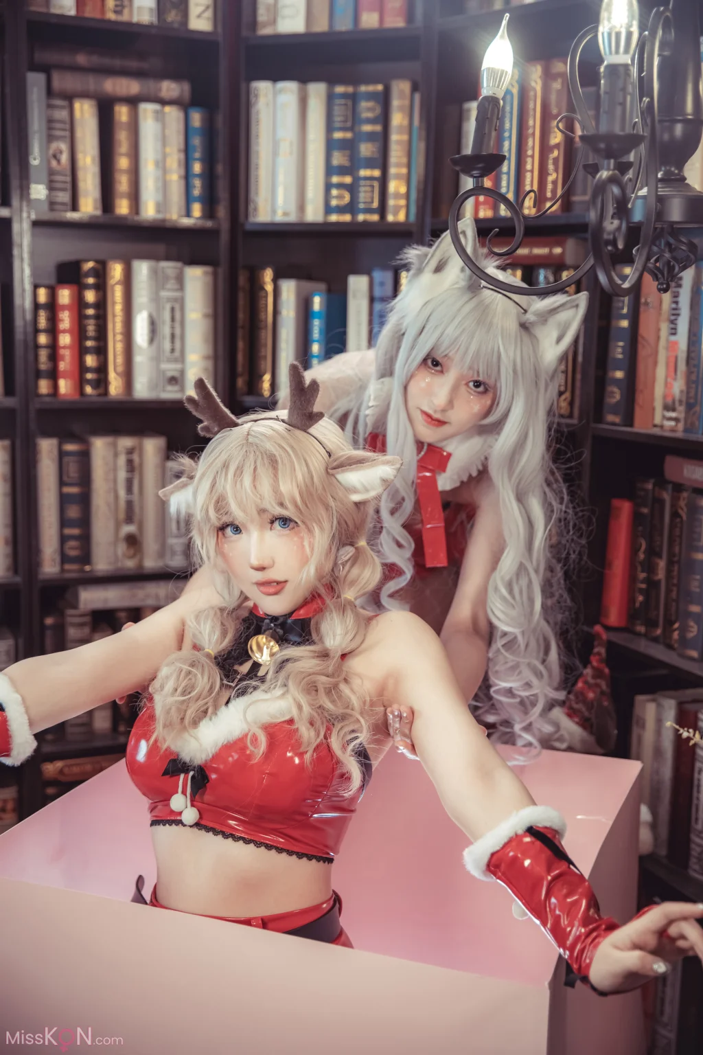 Coser@刺青Poi & 冬马路纱: 驯鹿与狼 (40 photos) 3 Coser@刺青Poi & 冬马路纱: 驯鹿与狼 (40 photos) 3
