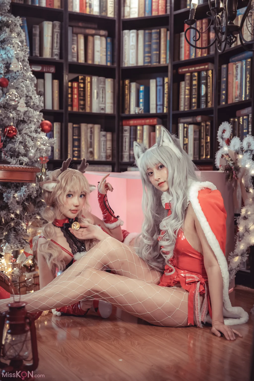 Coser@刺青Poi & 冬马路纱: 驯鹿与狼 (40 photos) 5 Coser@刺青Poi & 冬马路纱: 驯鹿与狼 (40 photos) 5