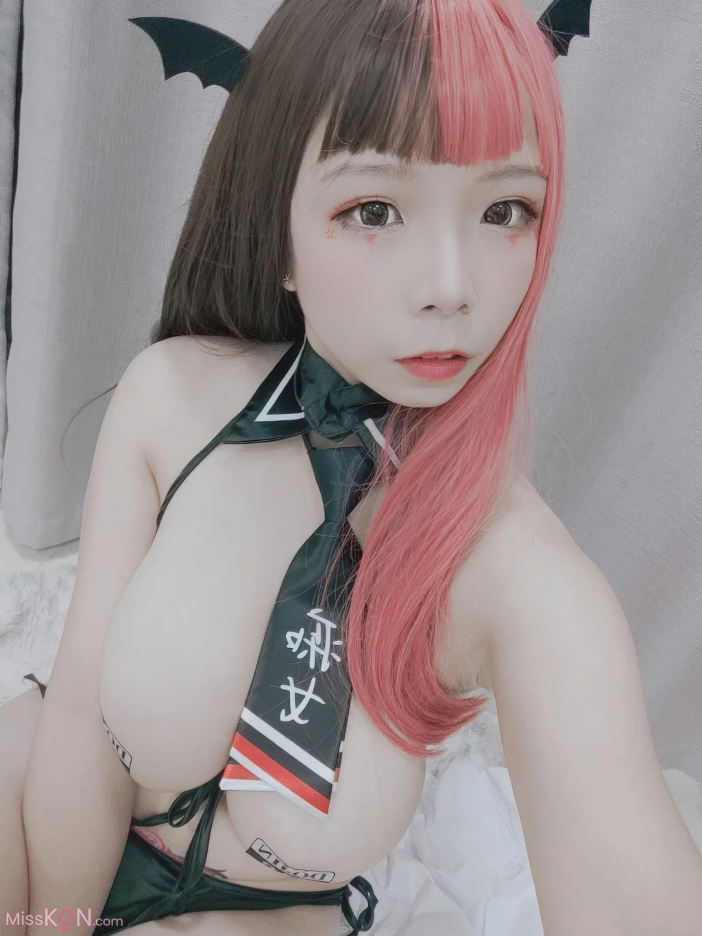 Coser@无颜小天使wy: 恶堕痴女 (34 photos)