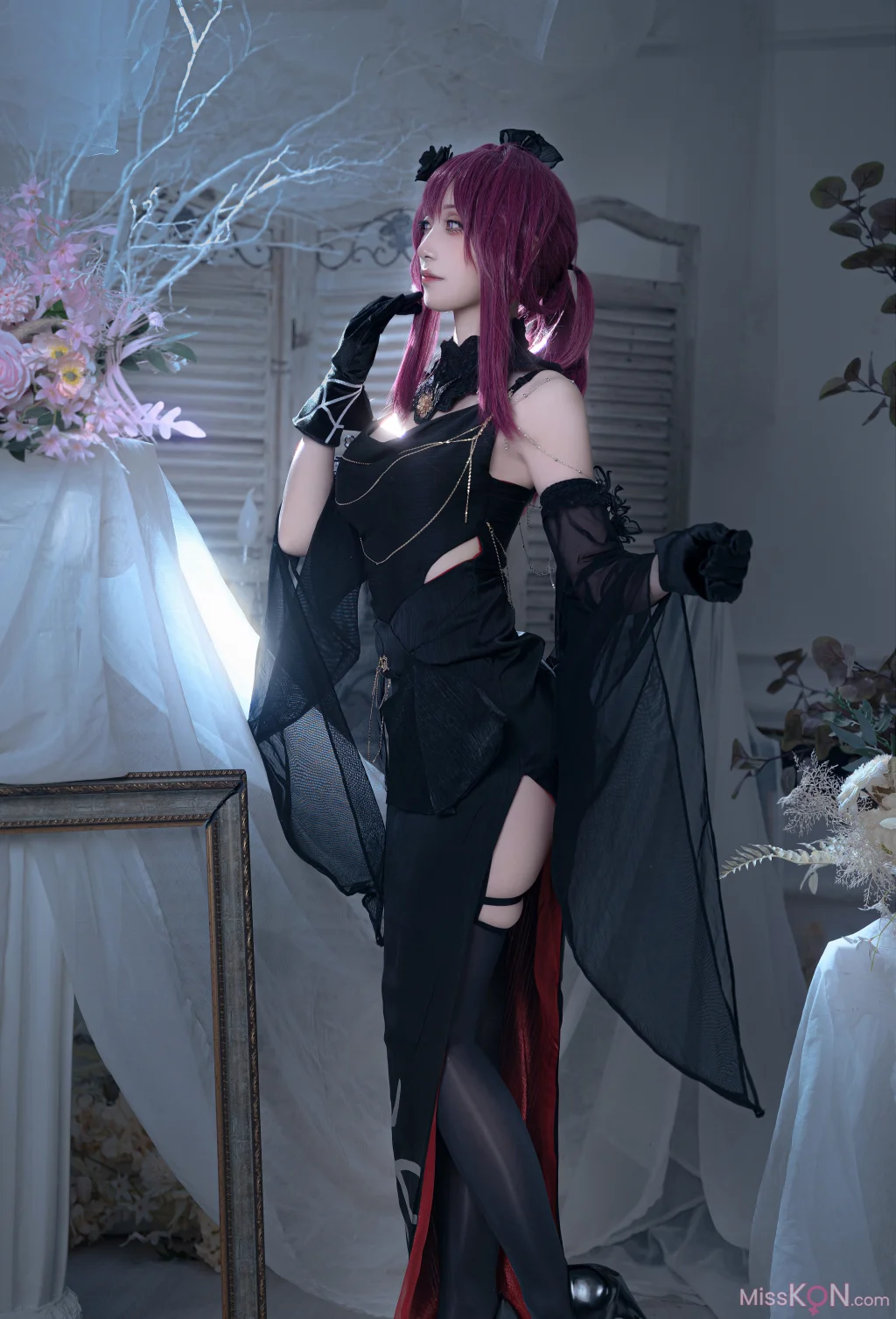 Coser@是夙卿呀: 崩坏星穹铁道 卡芙卡 (9 photos) 7 Coser@是夙卿呀: 崩坏星穹铁道 卡芙卡 (9 photos) 7