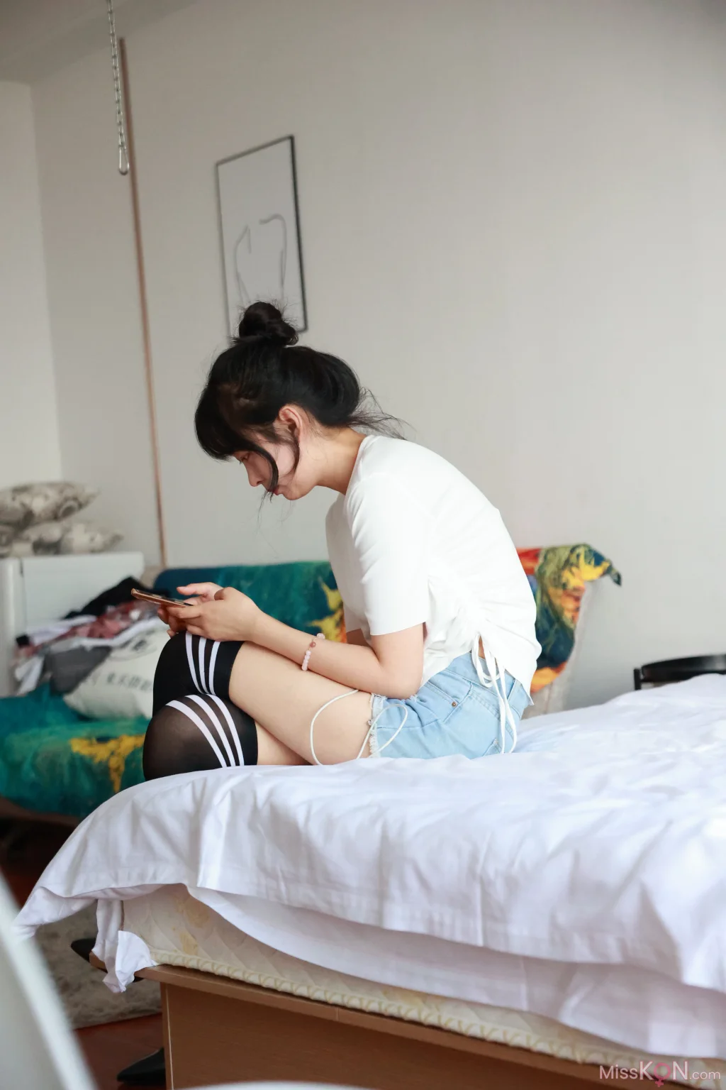 [三禾摄影] No.011: 牛仔热裤 高跟 过膝袜 (227 photos)