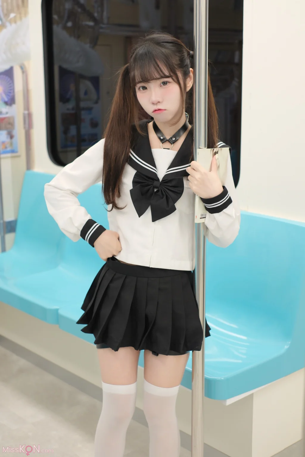 Coser@可可小白兔: 電車上の女高中生 (70 photos) 5 Coser@可可小白兔: 電車上の女高中生 (70 photos) 5