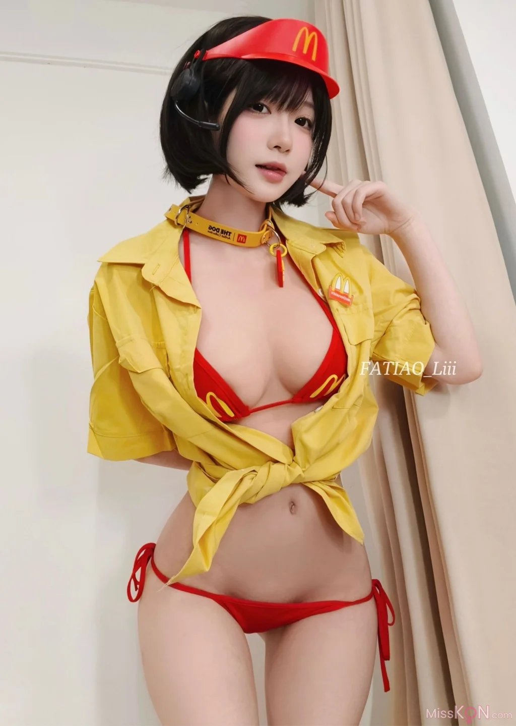 Coser@发条少女 (迷之呆梨): 汉堡堡 (20 photos + 1 video)