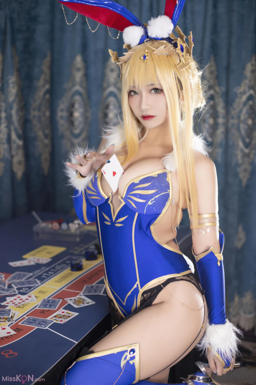 Coser@洛璃LoLiSAMA: FGO 白枪呆兔女郎 (57 photos)