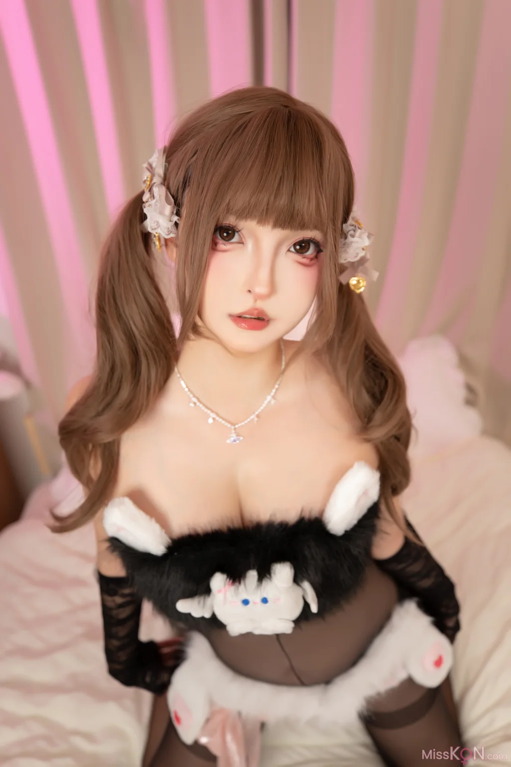 Coser@神楽坂真冬: 腰丝双马尾 (75 photos + 2 videos)