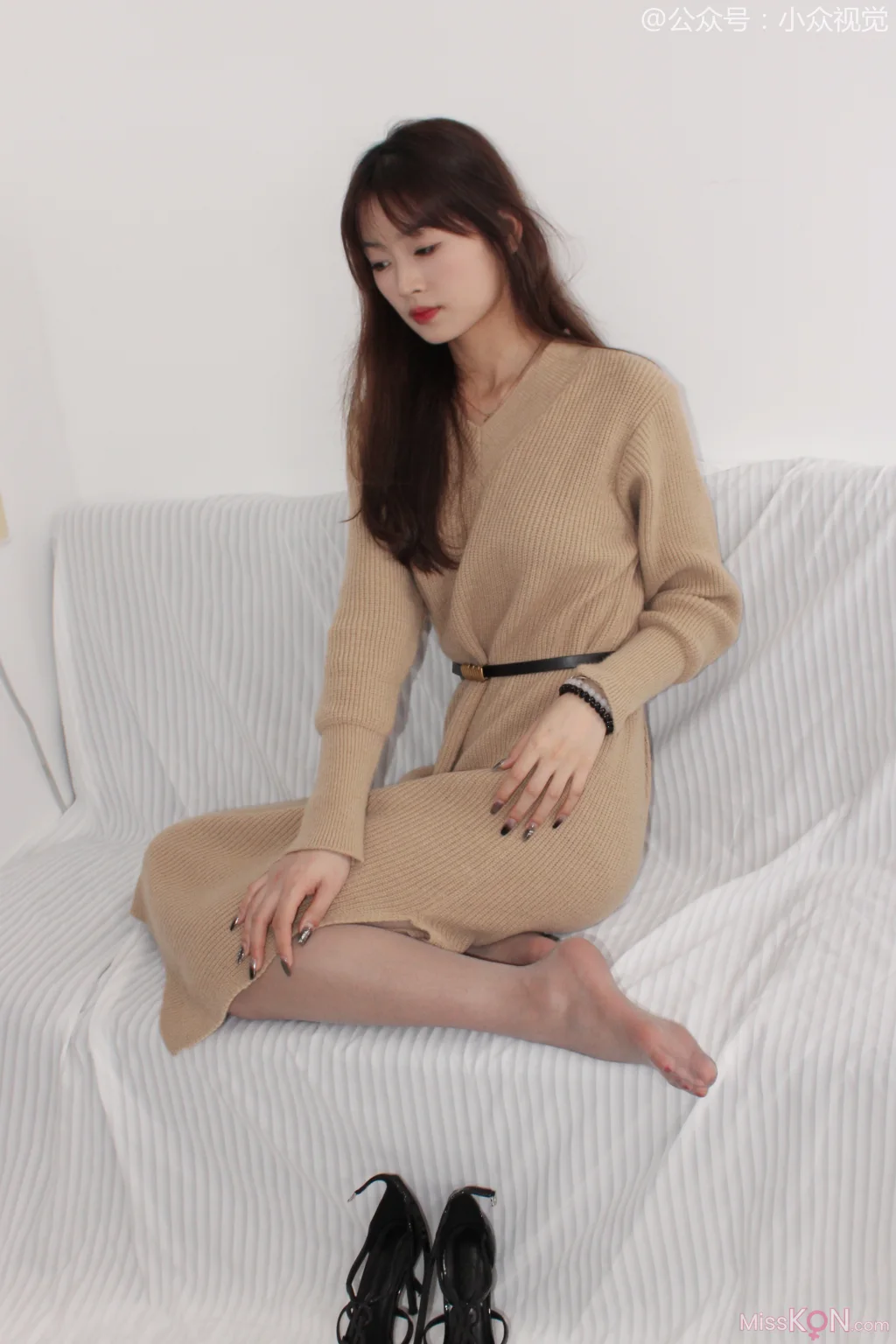 [小众视觉] No.002: 蓉蓉 (141 photos + 1 video)