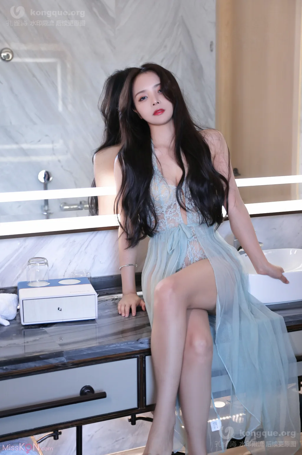 Coser@苏嫣嫣阿姨: 蓝色薄纱裙 (38 photos + 4 videos)