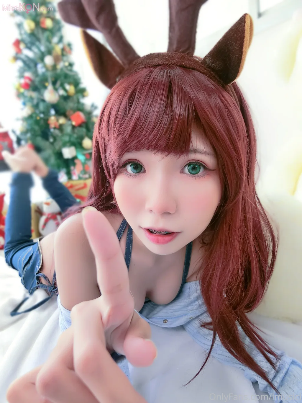 Coser@lMusicl: XMAS Guitar Sister (61 photos)