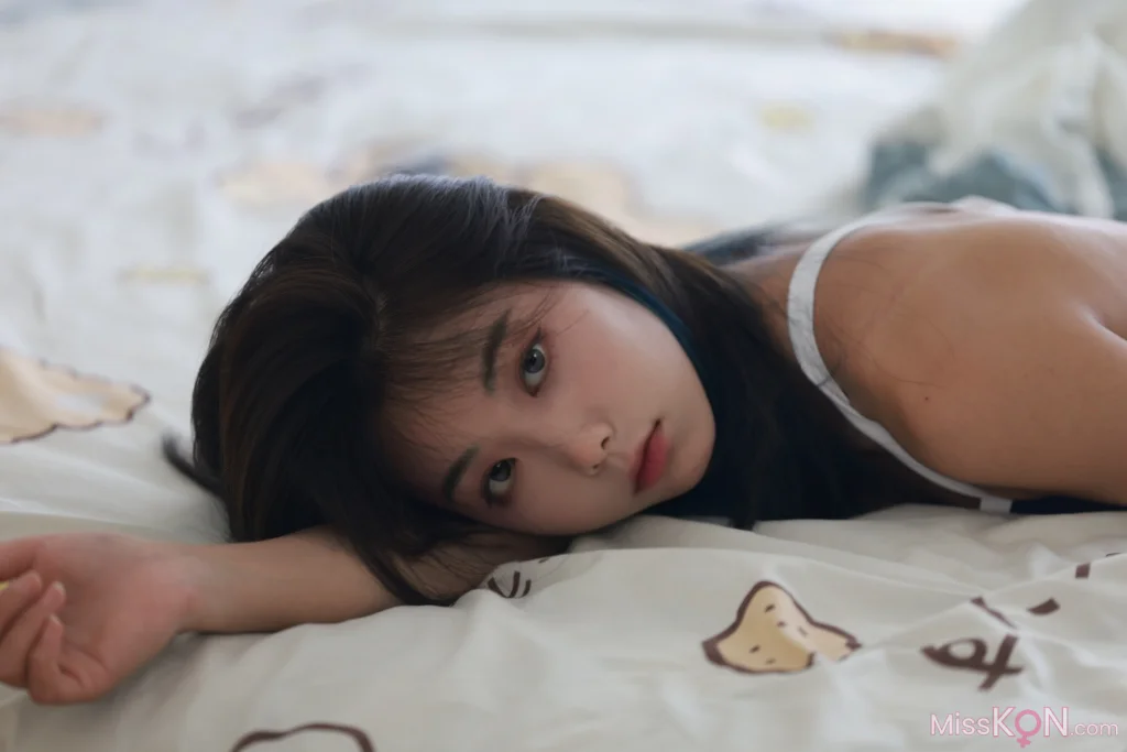 [MZSOCK爱美足] No.334: 晓禾 (66 photos)