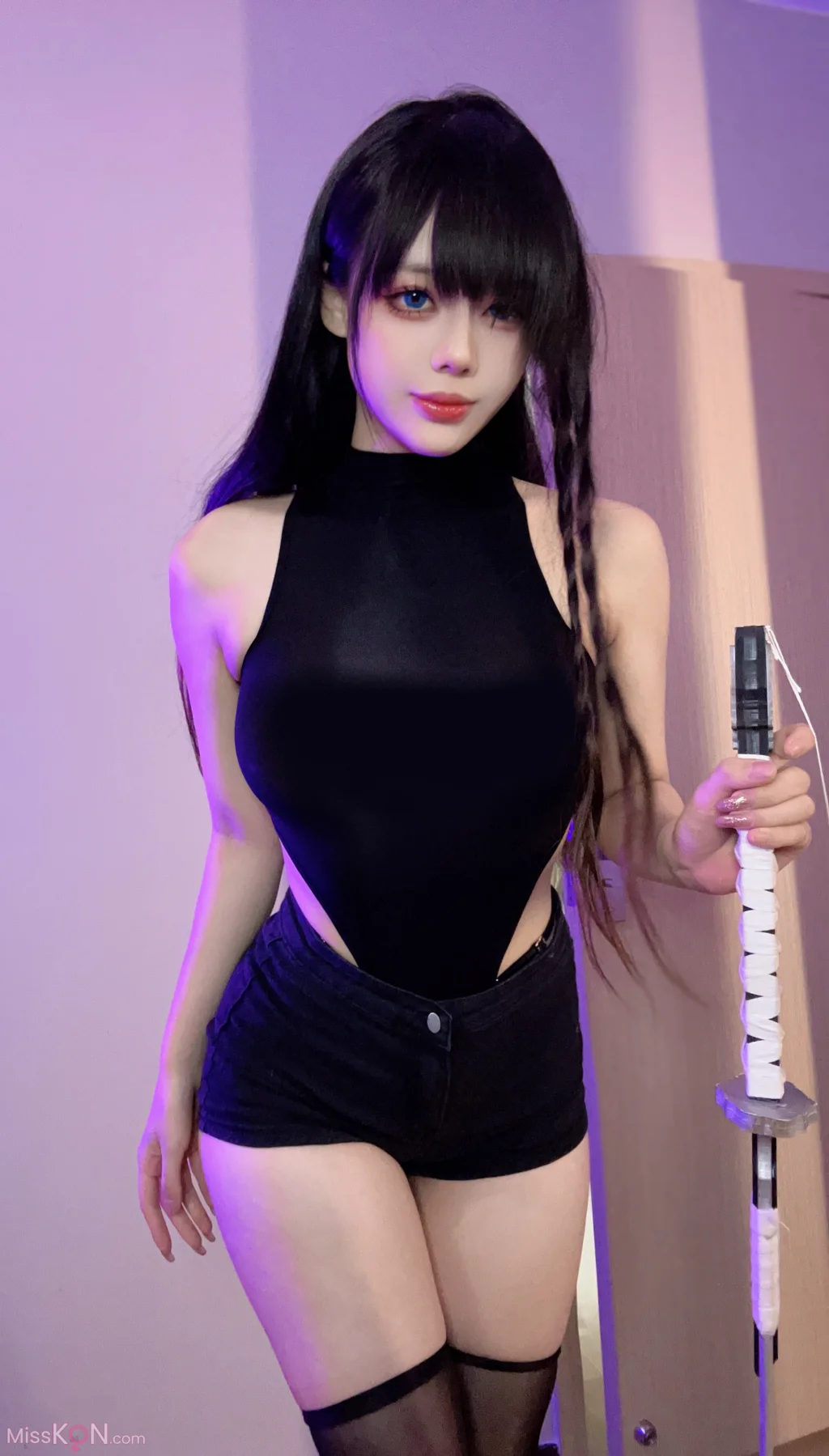 Coser@九言: 黑丝紧身衣 (22 photos + 6 videos)