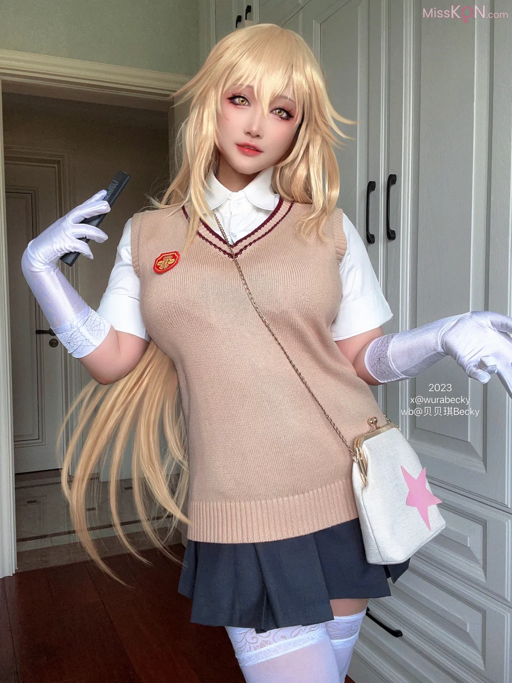 Coser@贝贝琪Becky: 食蜂 (32 photos)