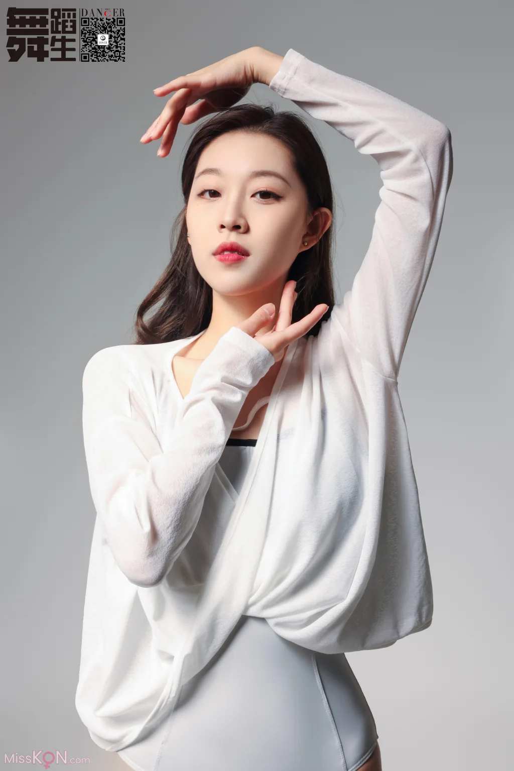 [GALLI嘉丽] 舞蹈生日记 No.108 – 117 (407 photos)