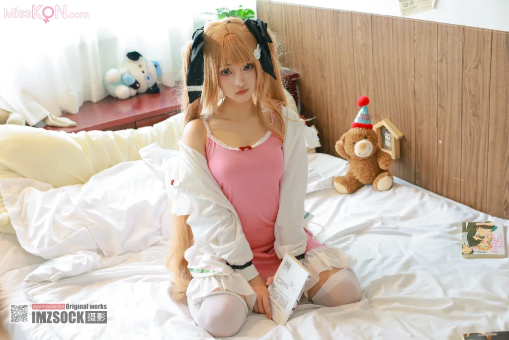[MZSOCK爱美足] No.333: 茜茜 (94 photos + 1 video)