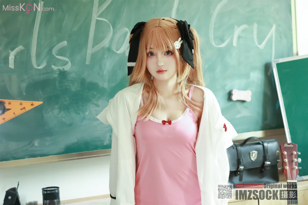 [MZSOCK爱美足] No.333: 茜茜 (94 photos + 1 video)