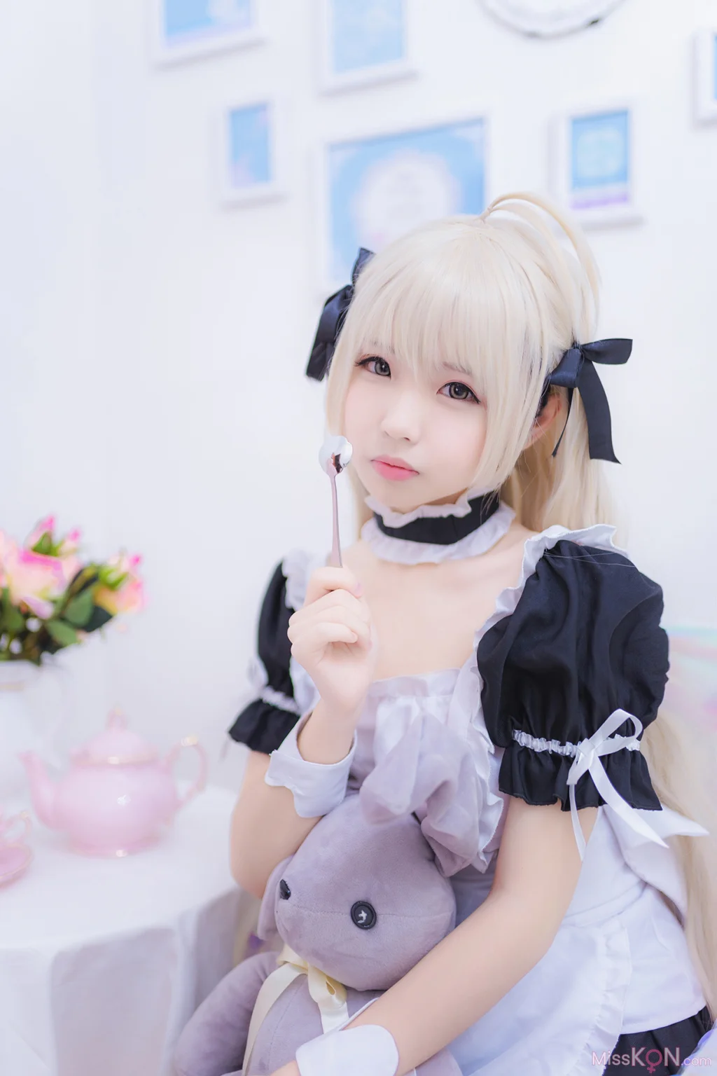 Coser@十万珍吱伏特: 珍吱小萝莉 (35 photos)