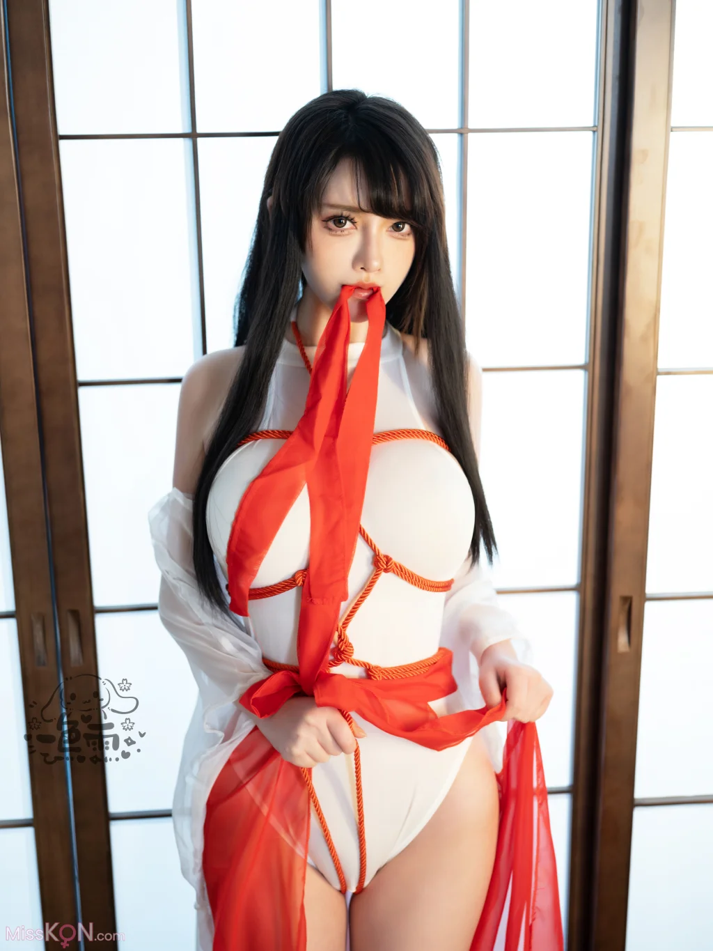 Coser@一色雨: 巫女 (30 photos)
