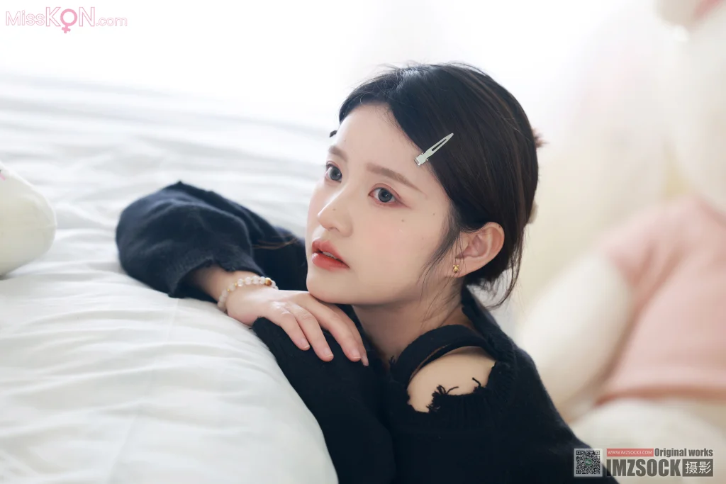 [MZSOCK爱美足] No.318: 小点心 (115 photos + 1 video)