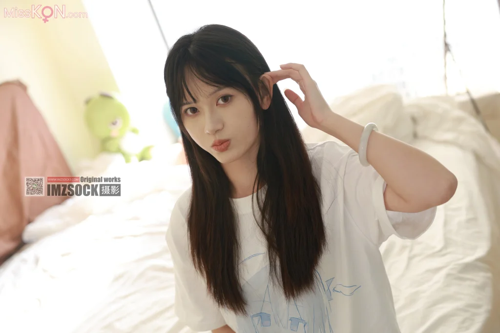[MZSOCK爱美足] No.310: 梦瑶 (144 photos + 1 video)